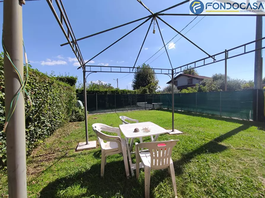 Immagine 11 di Casa bifamiliare in vendita  in VIA PADULE a Pietrasanta