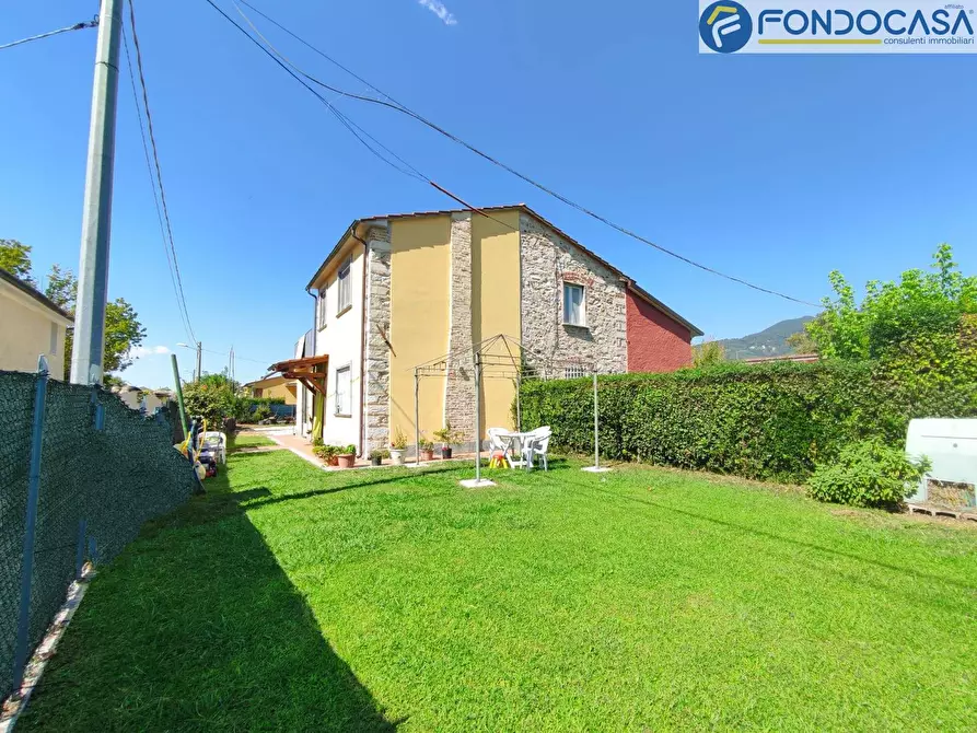 Immagine 5 di Casa bifamiliare in vendita  in VIA PADULE a Pietrasanta