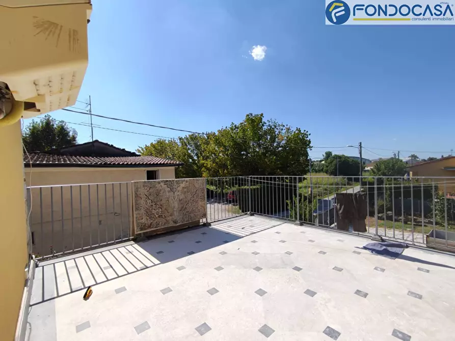 Immagine 9 di Casa bifamiliare in vendita  in VIA PADULE a Pietrasanta