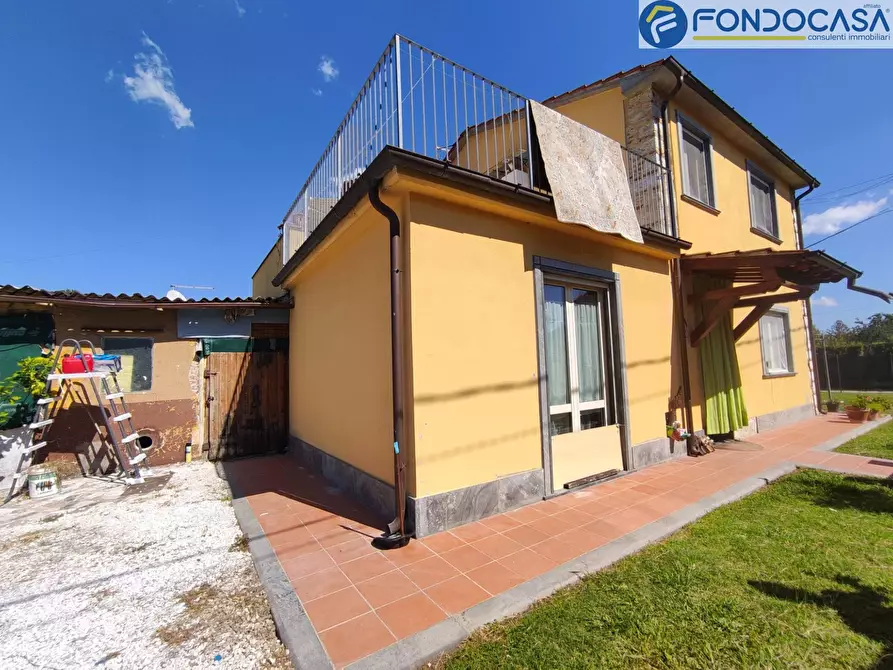 Immagine 6 di Casa bifamiliare in vendita  in VIA PADULE a Pietrasanta