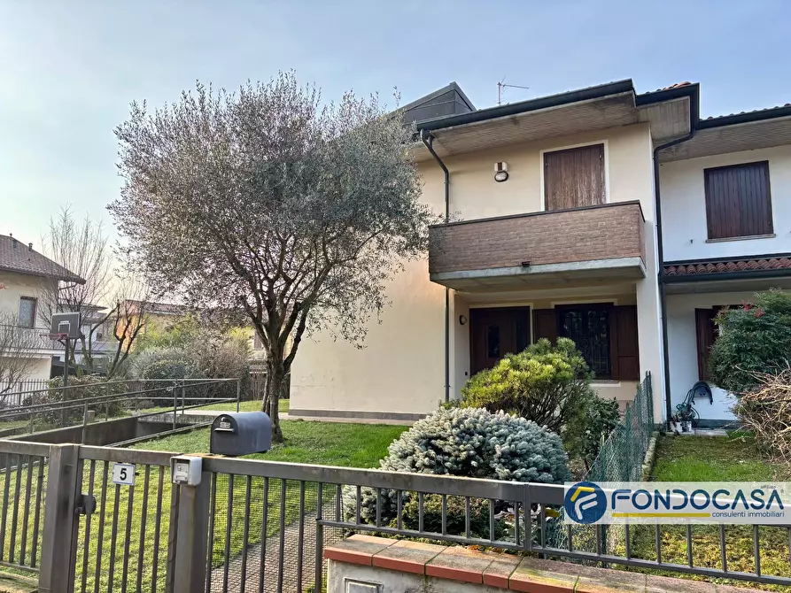 casa indipendente in vendita a Palazzolo sull'Oglio