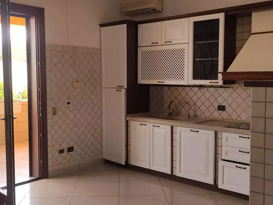 Immagine 30 di Villa in vendita  in via benedetto croce a Surbo