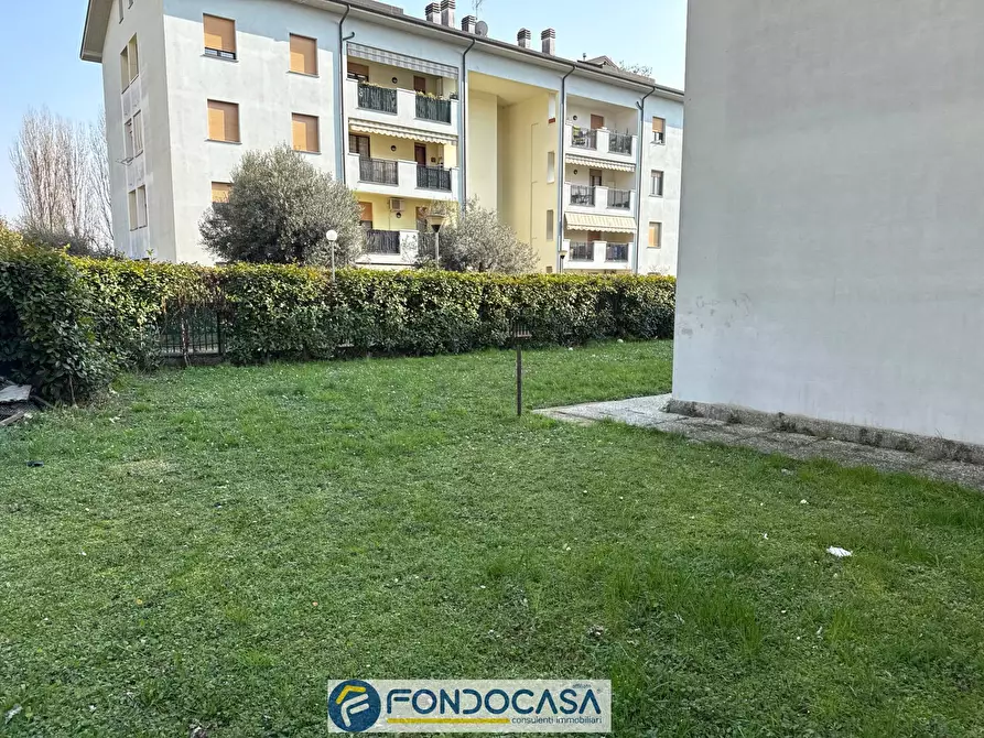 Immagine 8 di Appartamento in vendita  a Rovato