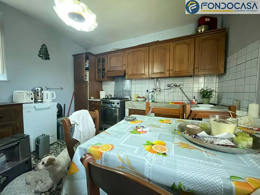 Immagine 5 di Casa semindipendente in vendita  in Via Fondi a Camaiore