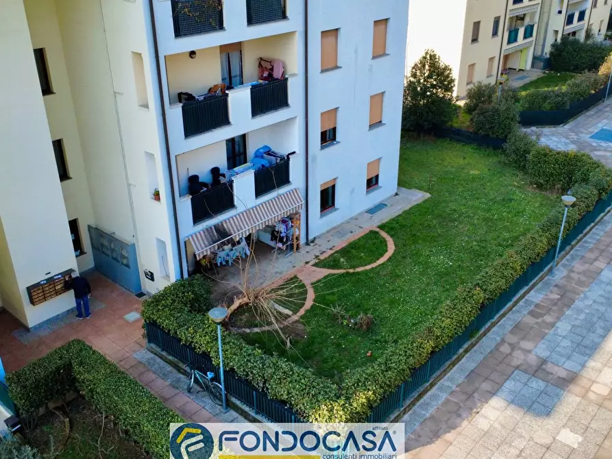 Immagine 2 di Appartamento in vendita  a Rovato