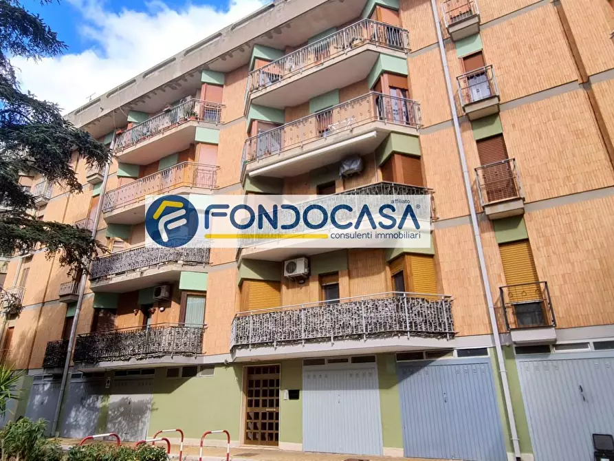 Immagine 1 di Appartamento in vendita  in Piazza Sironi a Brindisi