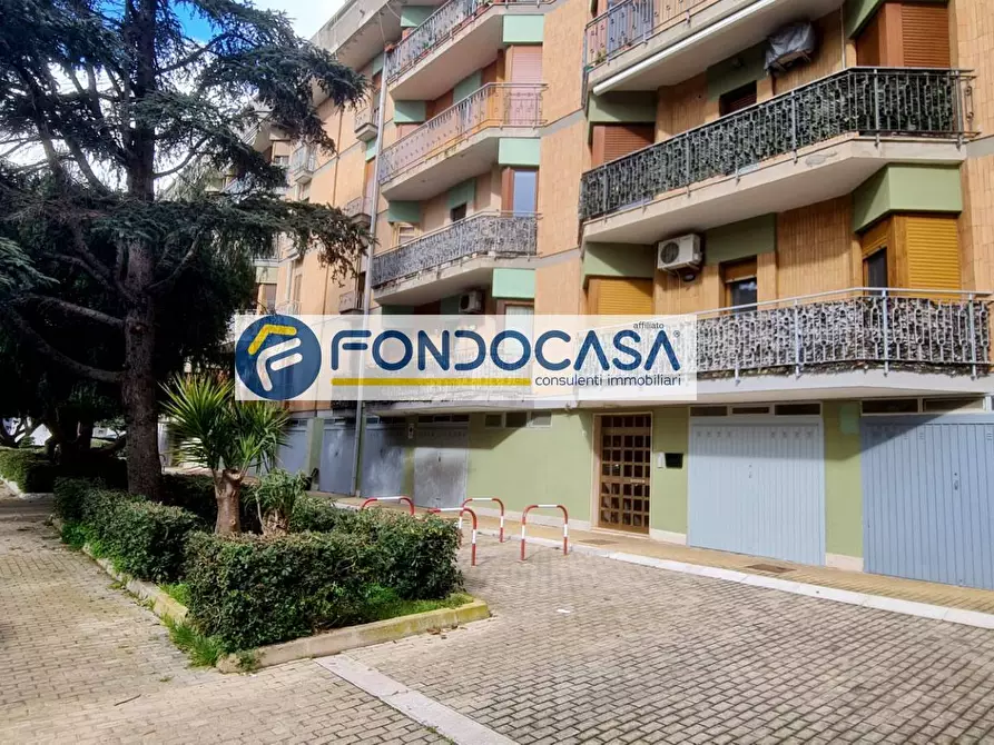 Immagine 2 di Appartamento in vendita  in Piazza Sironi a Brindisi