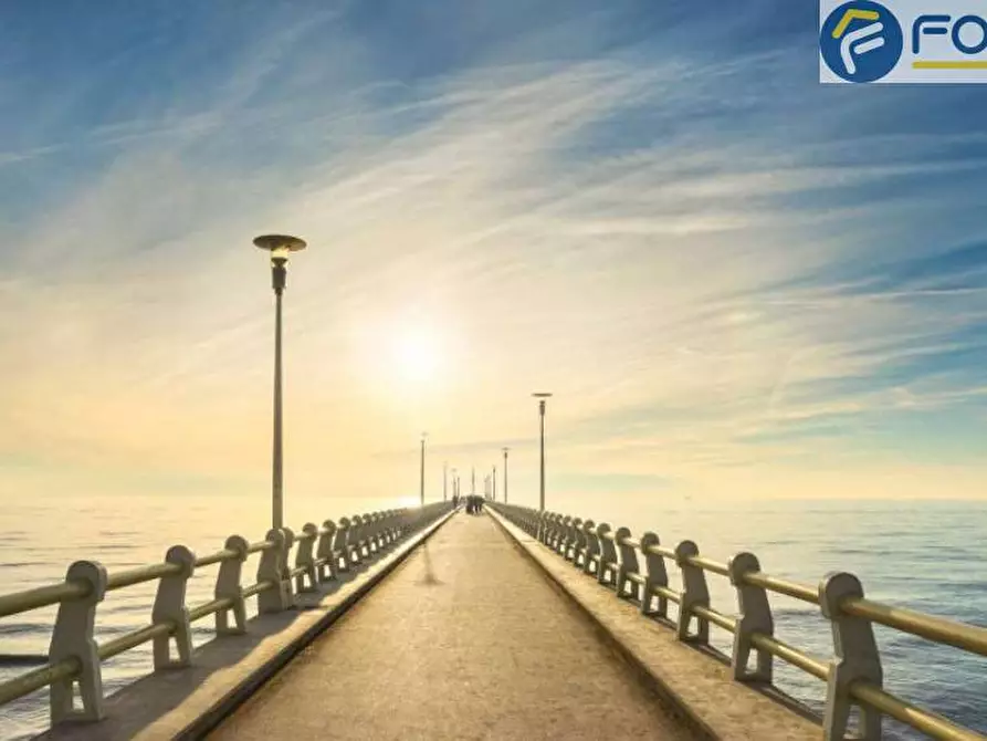 Immagine 11 di Casa bifamiliare in vendita  in Via dei MIlle a Forte Dei Marmi