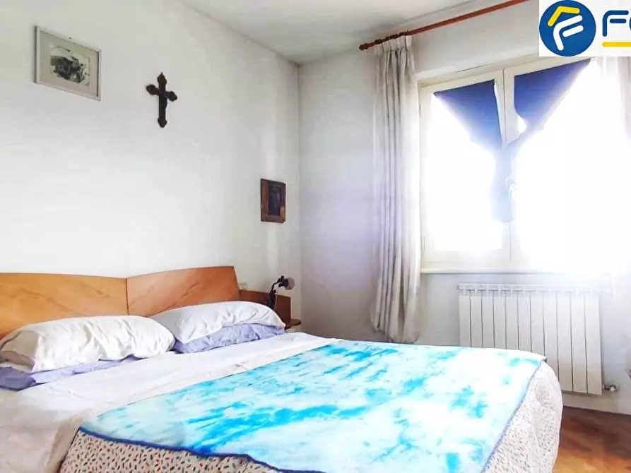 Immagine 18 di Villa in vendita  in via martiri di s. anna a Seravezza