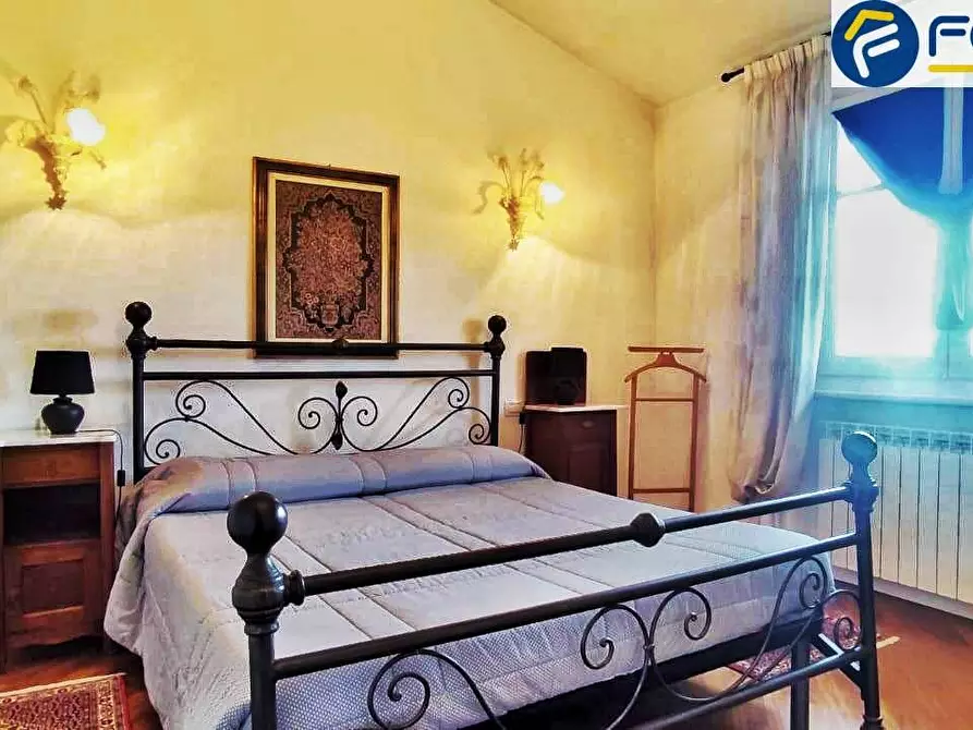 Immagine 13 di Villa in vendita  in via martiri di s. anna a Seravezza