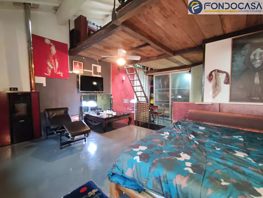 Immagine 16 di Casa semindipendente in vendita  in Via Tarabella a Seravezza