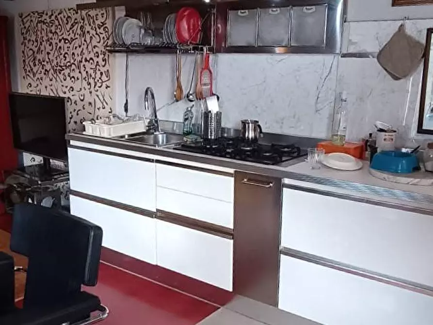 Immagine 15 di Casa semindipendente in vendita  in Via Tarabella a Seravezza