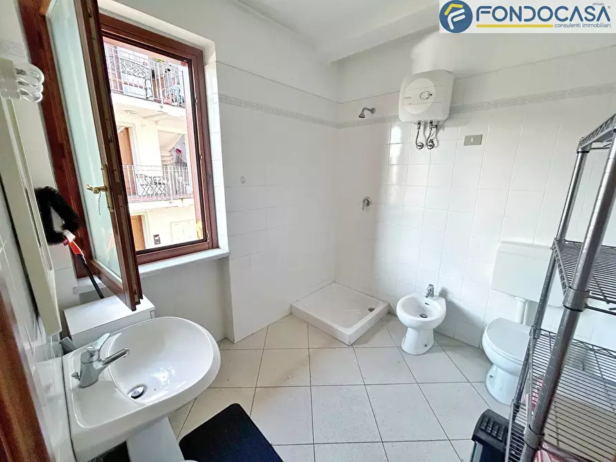 Immagine 13 di Appartamento in vendita  in Via Roma a Montignoso