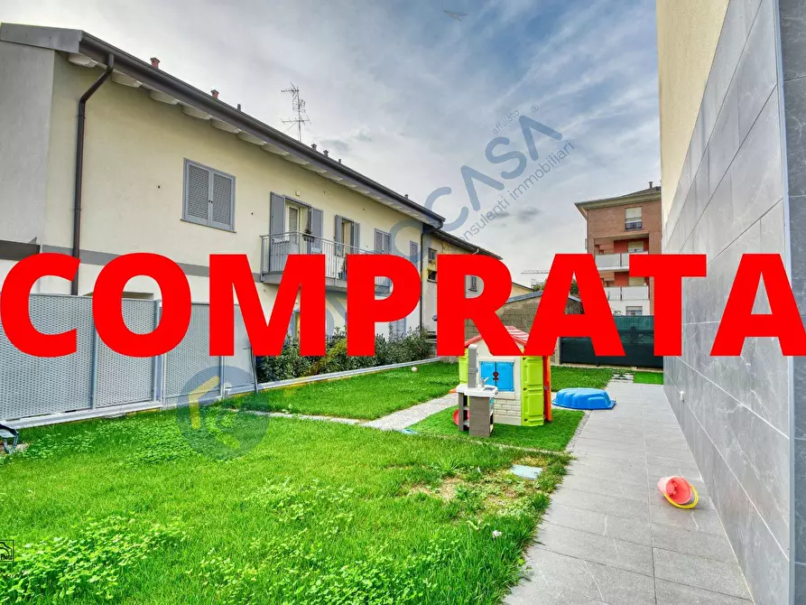 Immagine 2 di Appartamento in vendita  in VIA MONTE CENERI a Limbiate