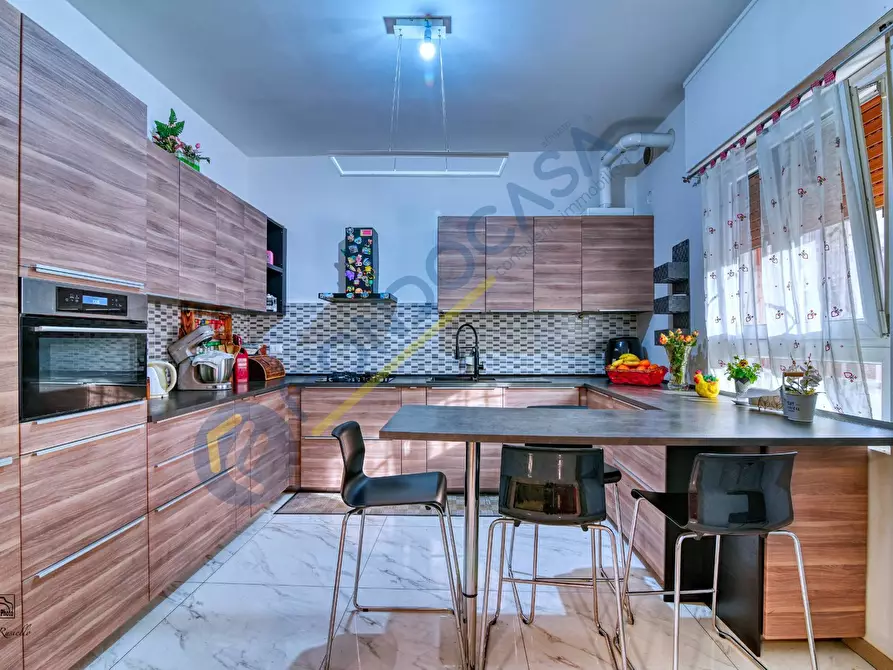 Immagine 22 di Appartamento in vendita  in VIA BRINDISI a Limbiate