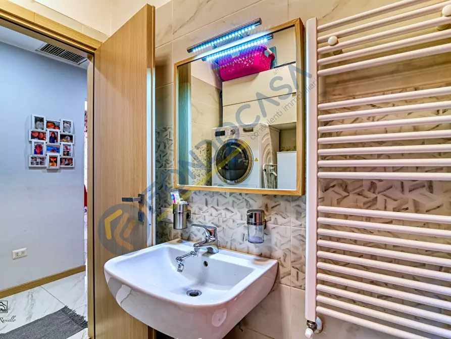 Immagine 29 di Appartamento in vendita  in VIA BRINDISI a Limbiate