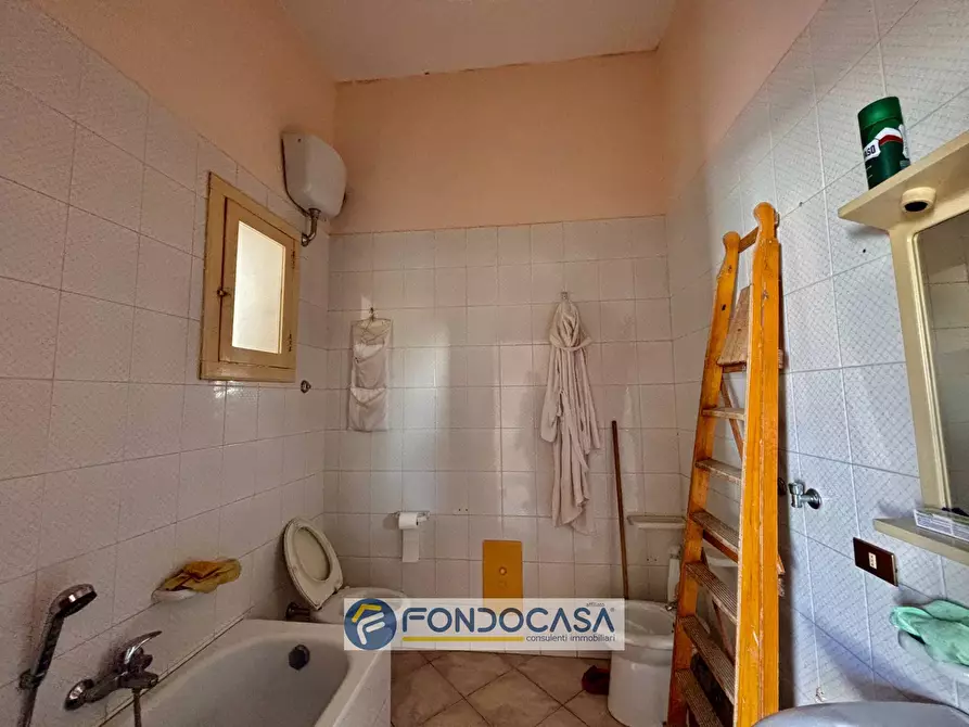 Immagine 5 di Palazzo in vendita  in via lombardi a Aversa