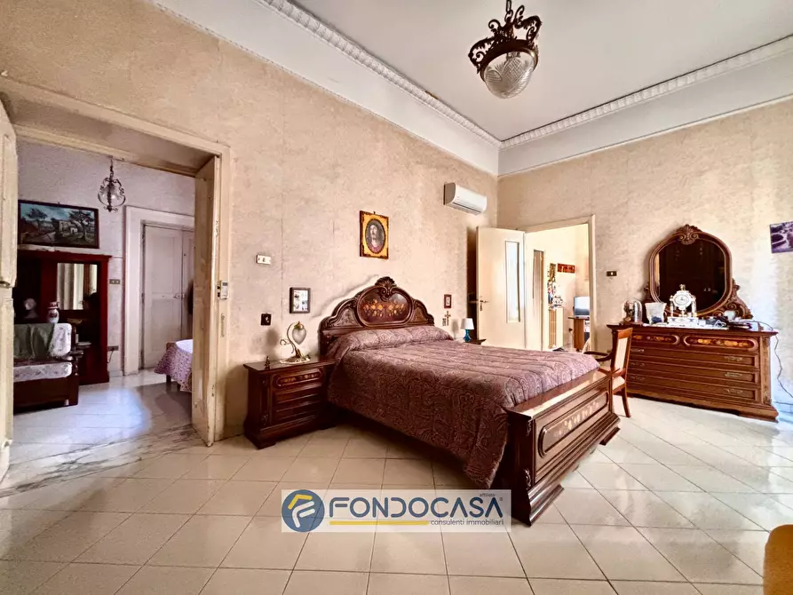 Immagine 15 di Palazzo in vendita  in via lombardi a Aversa