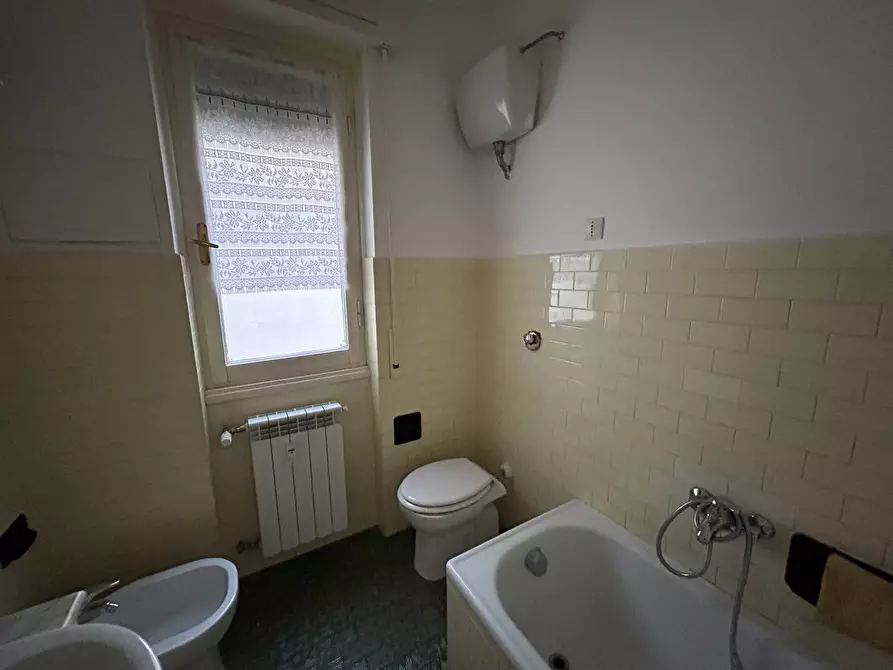 Immagine 27 di Appartamento in vendita  in Via Francesco Pastonchi a Genova