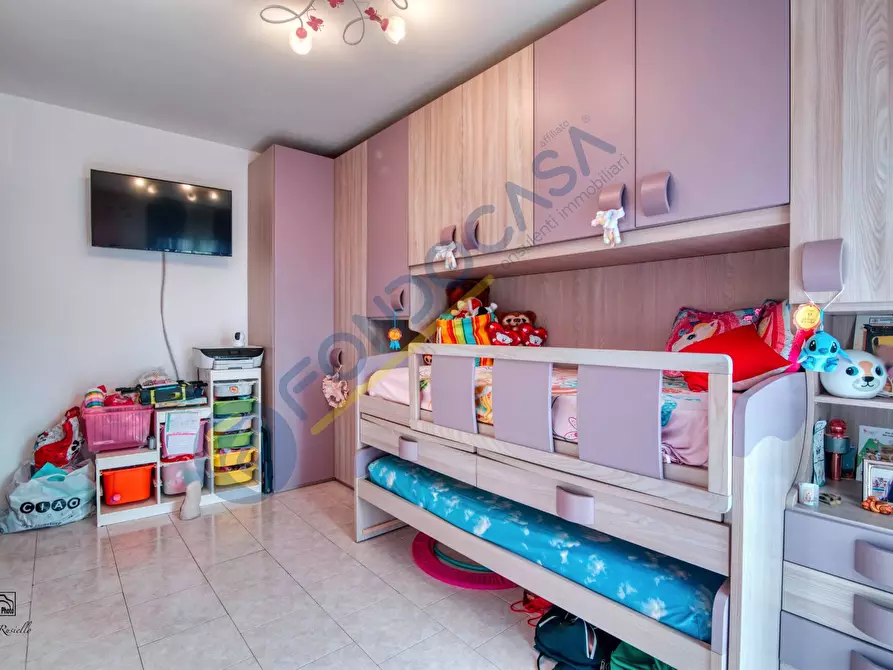 Immagine 20 di Appartamento in vendita  in VIA ALLEANZA a Limbiate