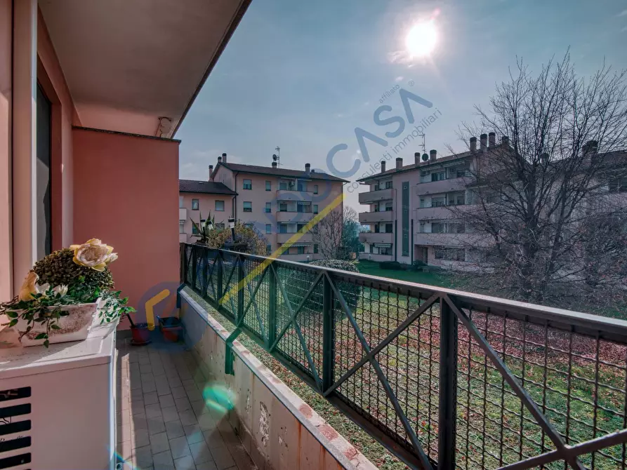 Immagine 25 di Appartamento in vendita  in VIA ALLEANZA a Limbiate
