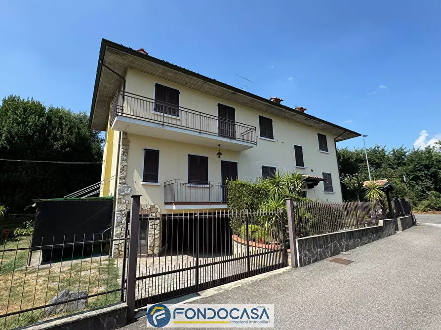 Immagine 2 di Appartamento in vendita  a Corte Franca