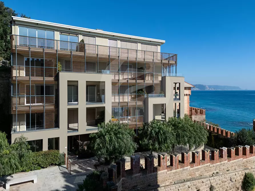 Immagine 5 di Appartamento in vendita  a Alassio