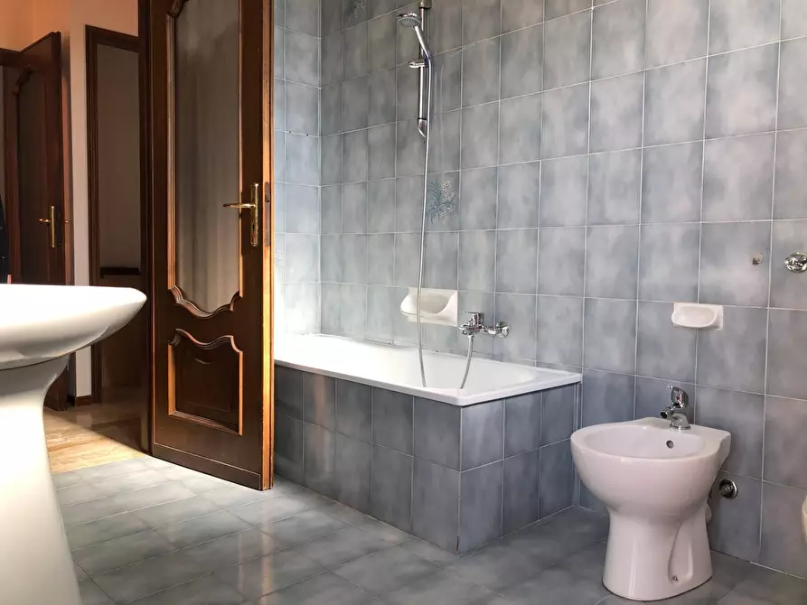 Immagine 14 di Appartamento in vendita  in VIA DELLE GINESTRE a Mondovì