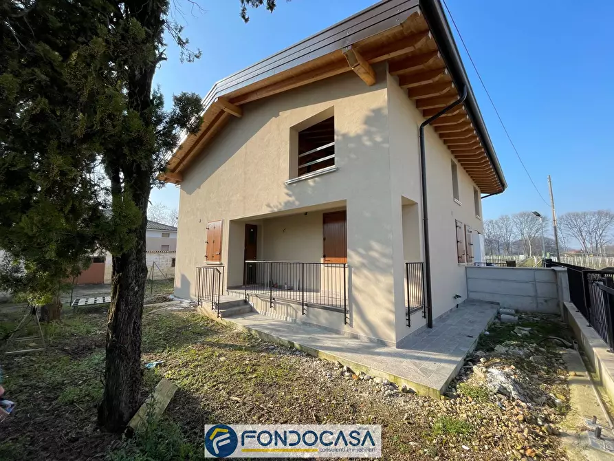 Immagine 2 di Casa bifamiliare in vendita  a Cazzago San Martino