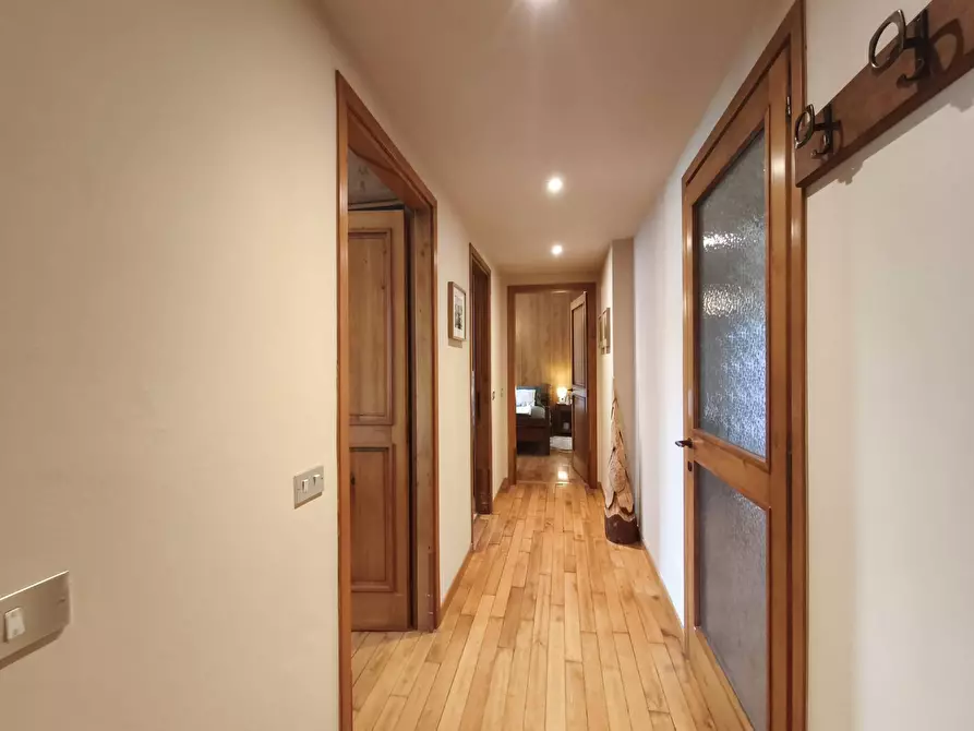 Immagine 8 di Appartamento in affitto  in Via Della Luna a Castione Della Presolana