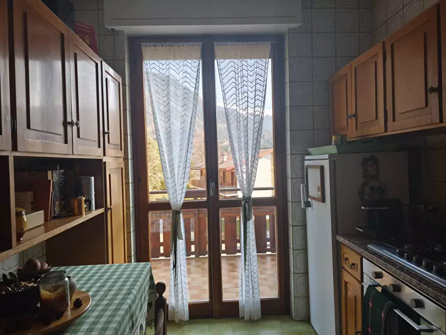 Immagine 6 di Appartamento in affitto  in Via Della Luna a Castione Della Presolana