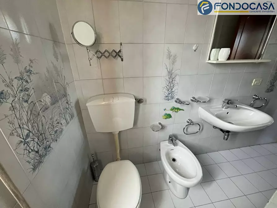 Immagine 18 di Casa bifamiliare in vendita  in via Macchia Monteggiorini a Camaiore