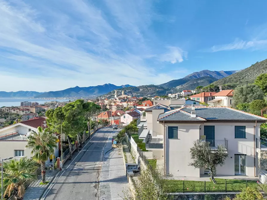 Immagine 5 di Appartamento in vendita  in Via Trento e Trieste a Borgio Verezzi