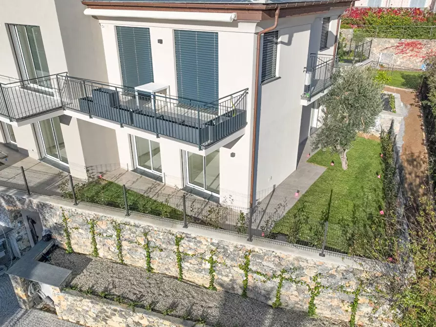 Immagine 10 di Appartamento in vendita  in Via Trento e Trieste a Borgio Verezzi