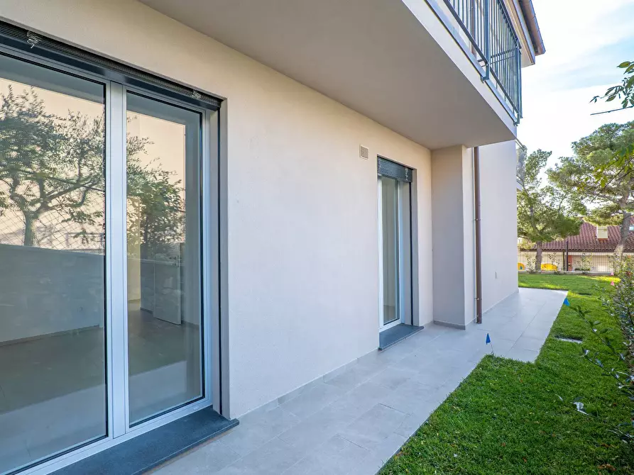 Immagine 18 di Appartamento in vendita  in Via Trento e Trieste a Borgio Verezzi