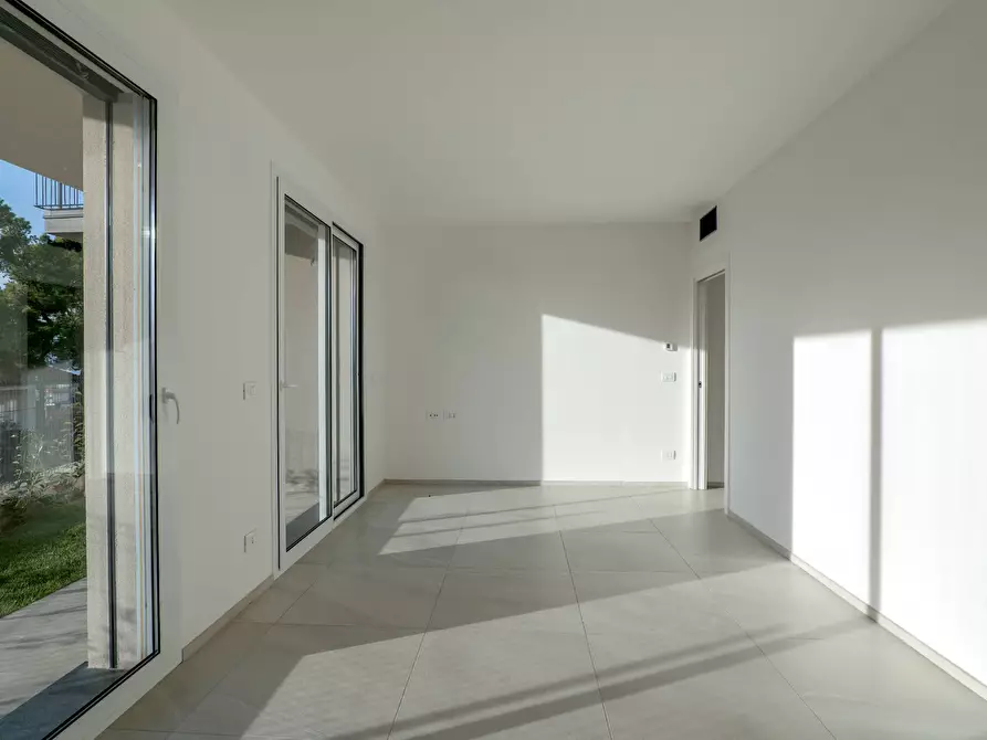 Immagine 24 di Appartamento in vendita  in Via Trento e Trieste a Borgio Verezzi