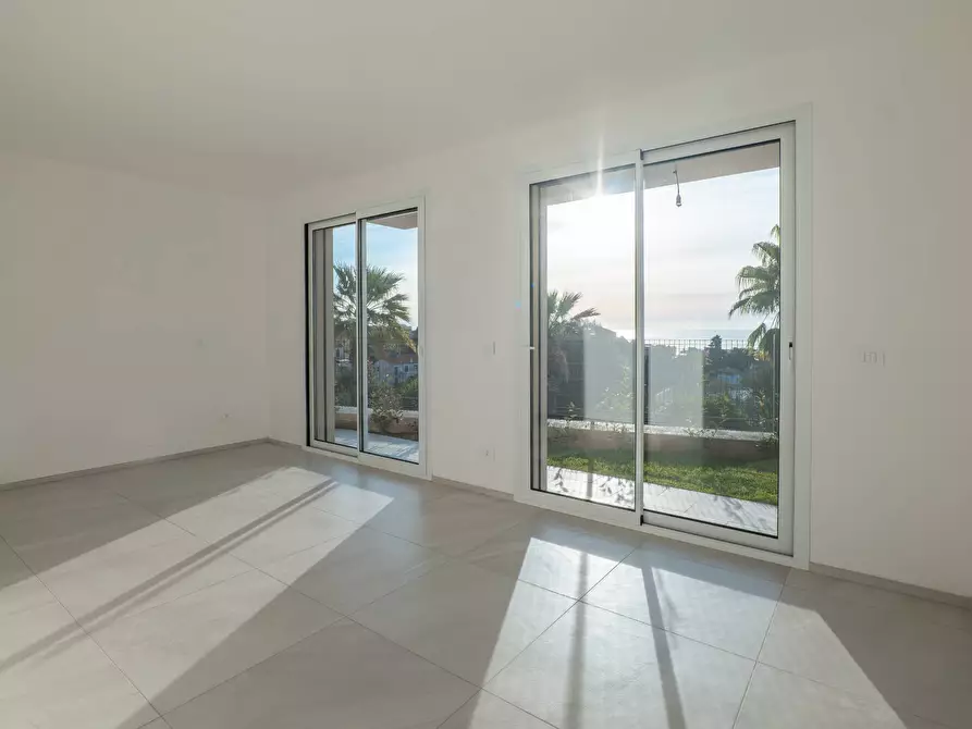 Immagine 28 di Appartamento in vendita  in Via Trento e Trieste a Borgio Verezzi