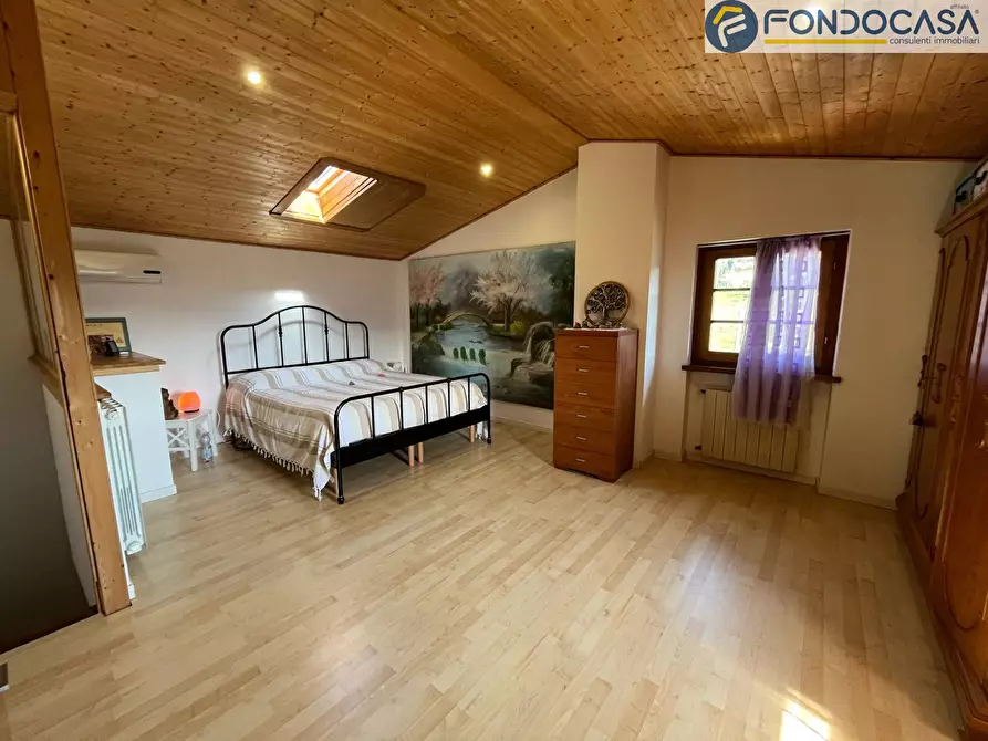 Immagine 21 di Casa semindipendente in vendita  in Via di Rosi a Camaiore