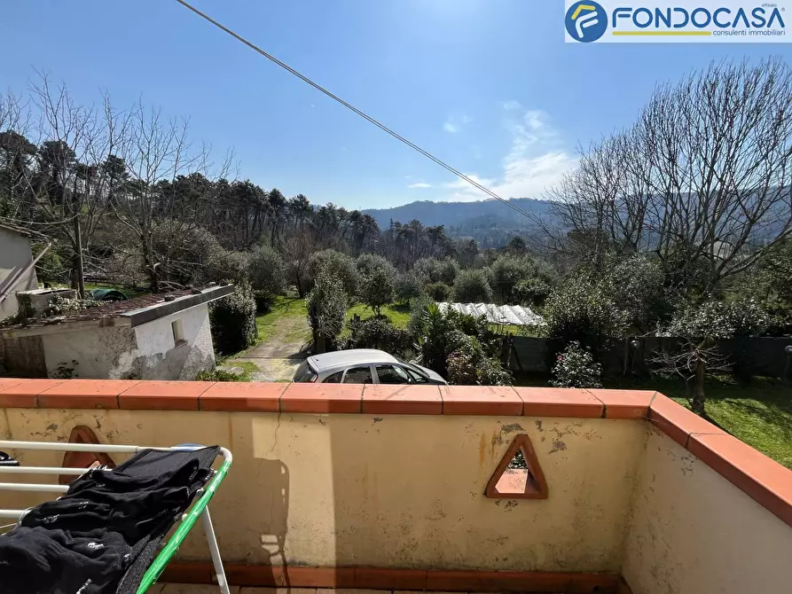 Immagine 11 di Casa semindipendente in vendita  in Via di Rosi a Camaiore