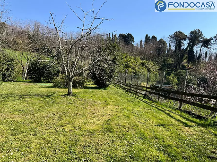 Immagine 30 di Casa semindipendente in vendita  in Via di Rosi a Camaiore