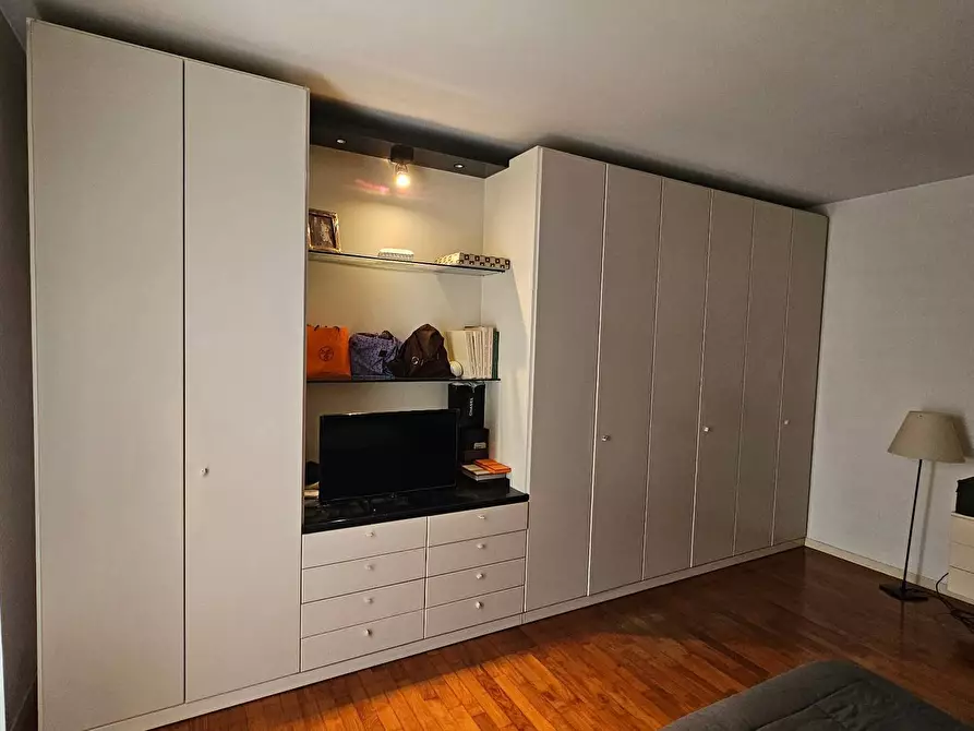 Immagine 7 di Villa in vendita  in Via Fiume Montone Abbandonato a Ravenna