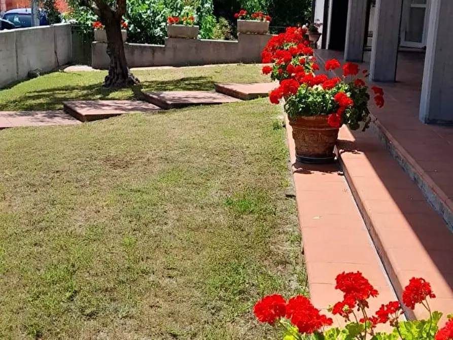 Immagine 17 di Villa in vendita  in Via Fiume Montone Abbandonato a Ravenna