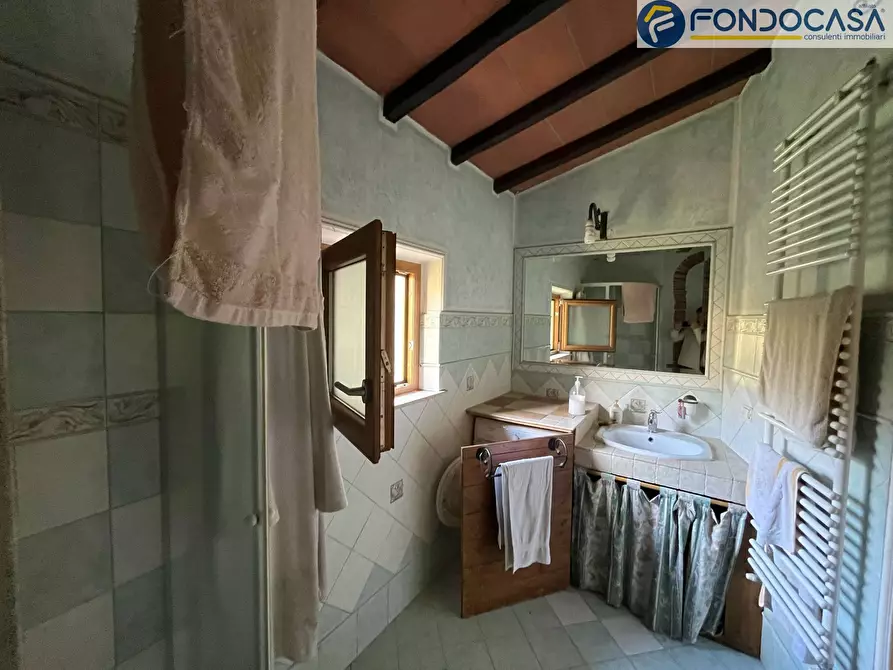 Immagine 15 di Casa semindipendente in vendita  in Via Sterpi a Camaiore