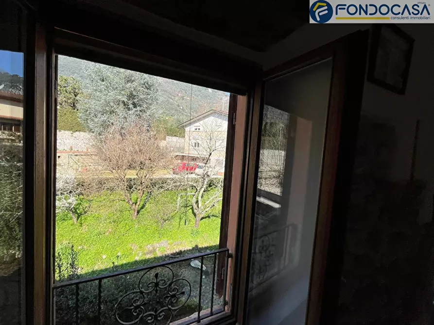Immagine 24 di Casa semindipendente in vendita  in Via Sterpi a Camaiore
