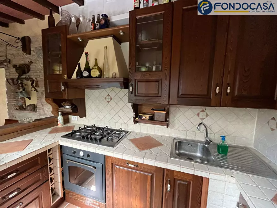 Immagine 5 di Casa semindipendente in vendita  in Via Sterpi a Camaiore