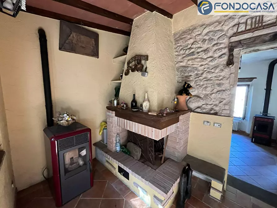 Immagine 8 di Casa semindipendente in vendita  in Via Sterpi a Camaiore