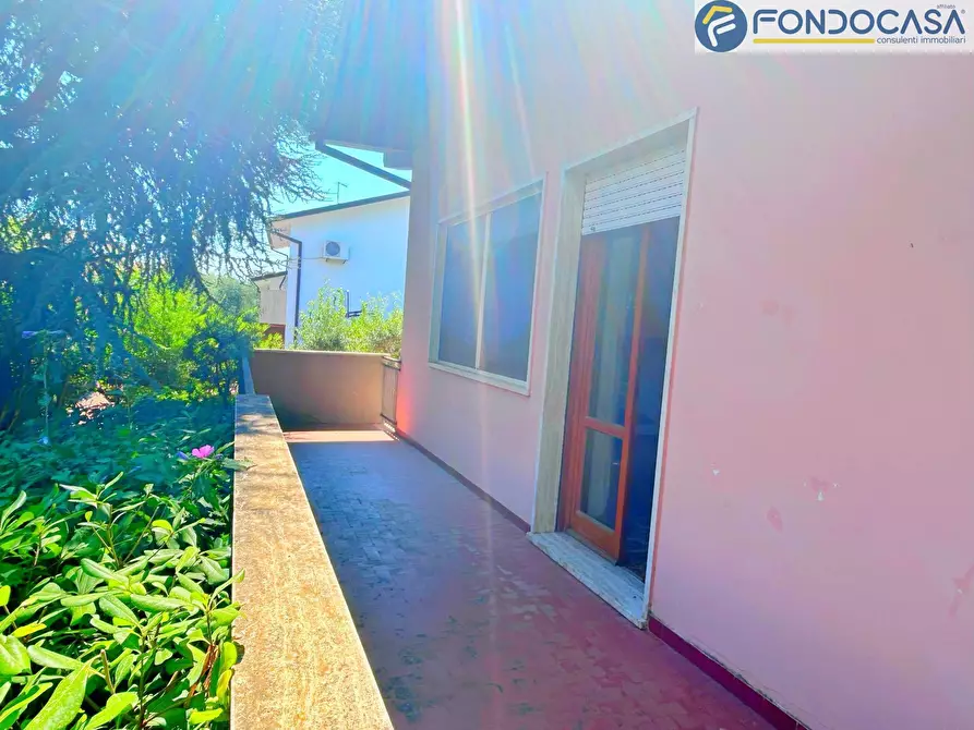 Immagine 21 di Villa in vendita  in Via Federigi a Seravezza