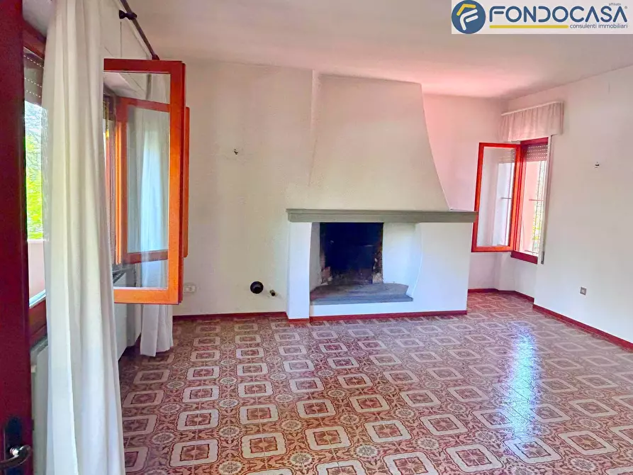 Immagine 8 di Villa in vendita  in Via Federigi a Seravezza