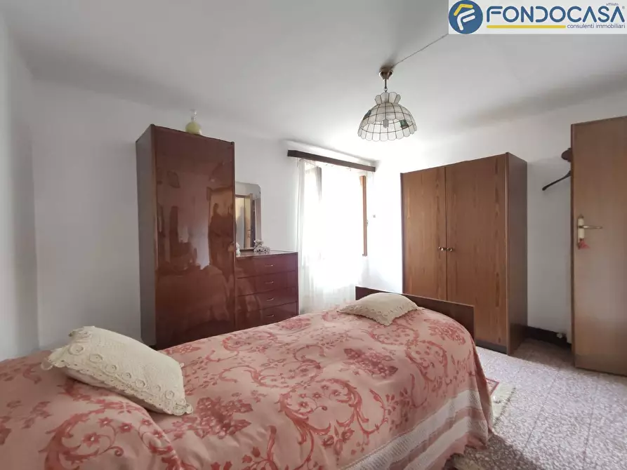 Immagine 21 di Casa semindipendente in vendita  in VIA CANALDORO a Pietrasanta