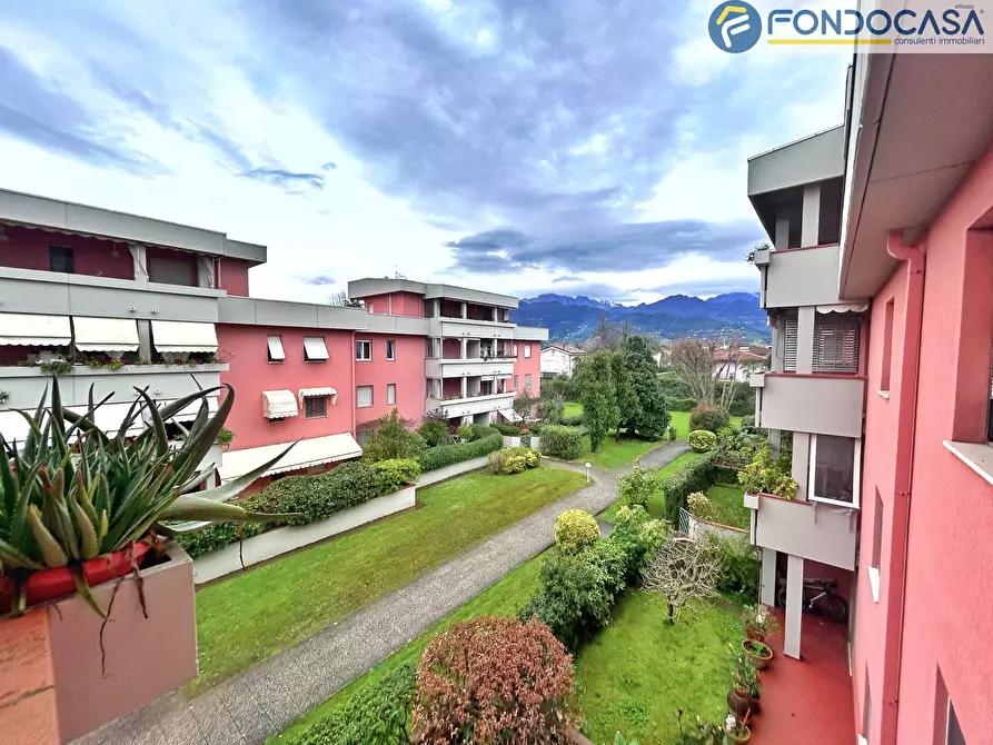 Immagine 2 di Appartamento in vendita  in Via Buonarroti a Forte Dei Marmi